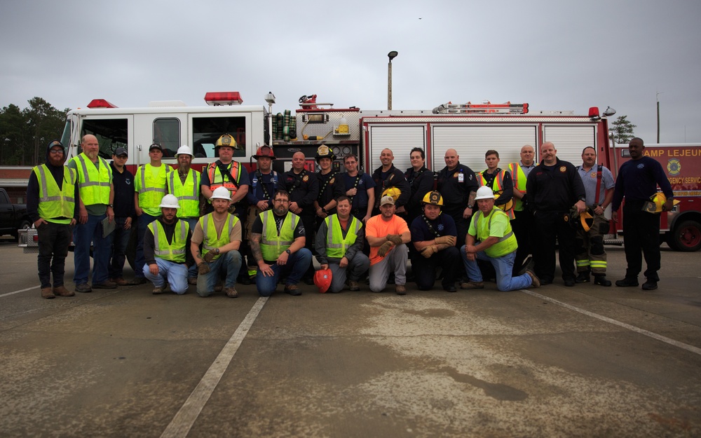 MCB Camp Lejeune FESD Conducts a Confined-Space Rescue Drill