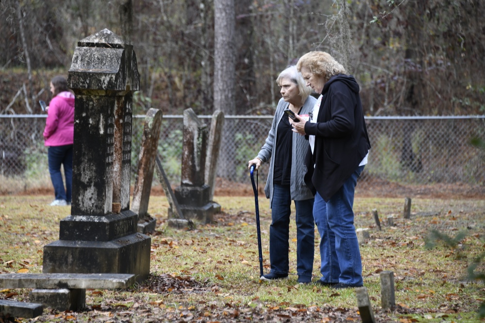 Dvids Images Cemetery Tour Resurrects Past Brings Local History To Life Image 2 Of 7 5066