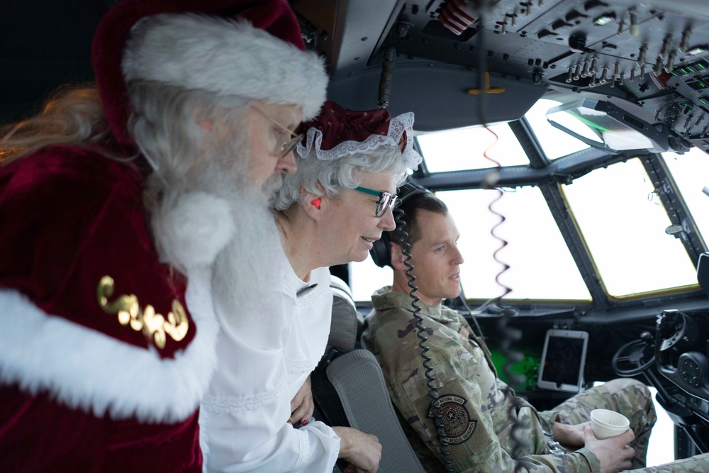 Alaska National Guard brings holiday cheer to Nuiqsut