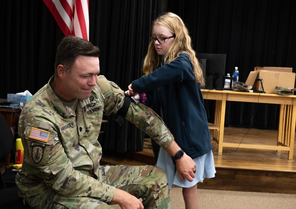 USARCENT Soldiers teach lifesaving techniques to Wilson Hall students