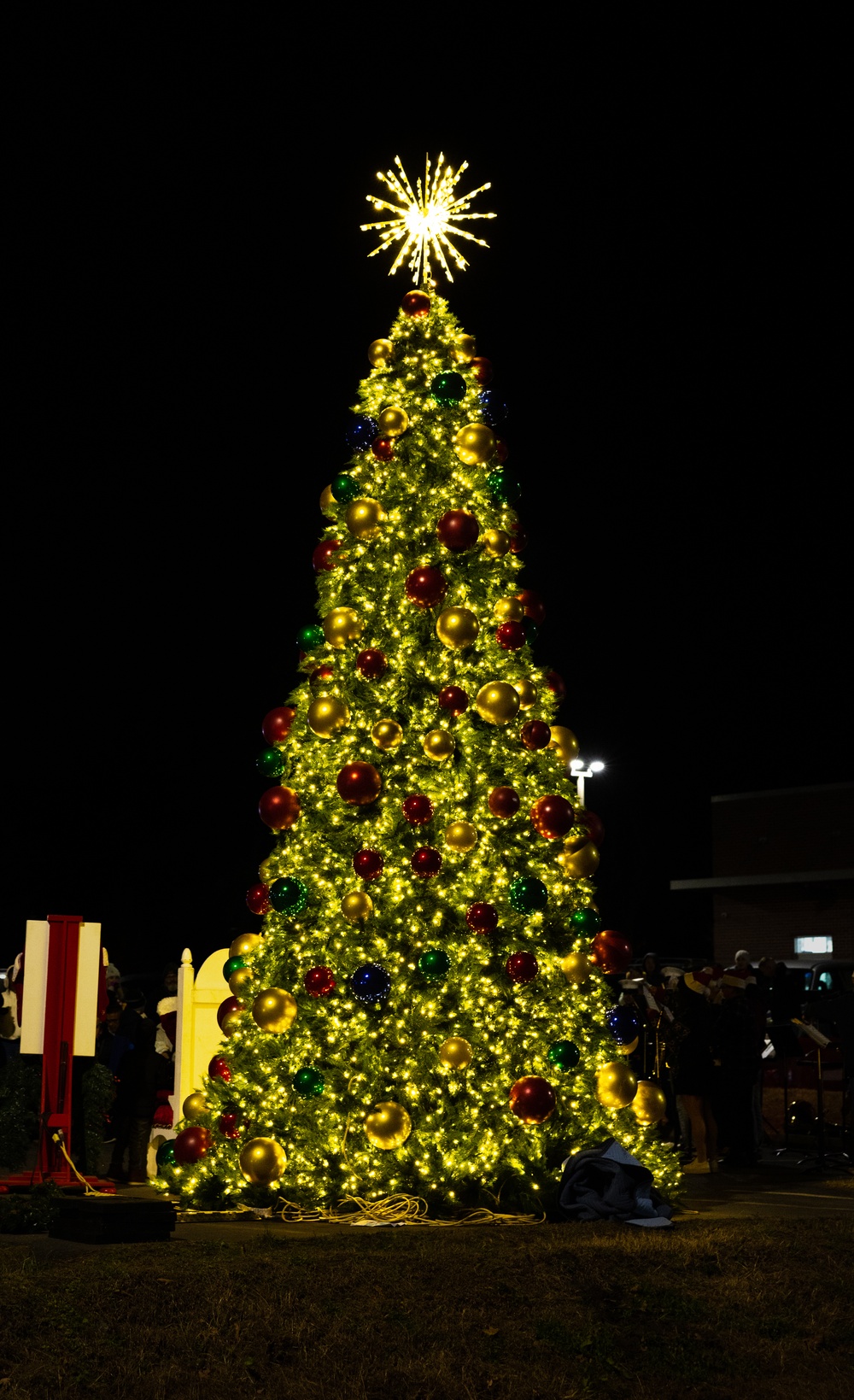 2022 MCB Quantico holiday tree lighting