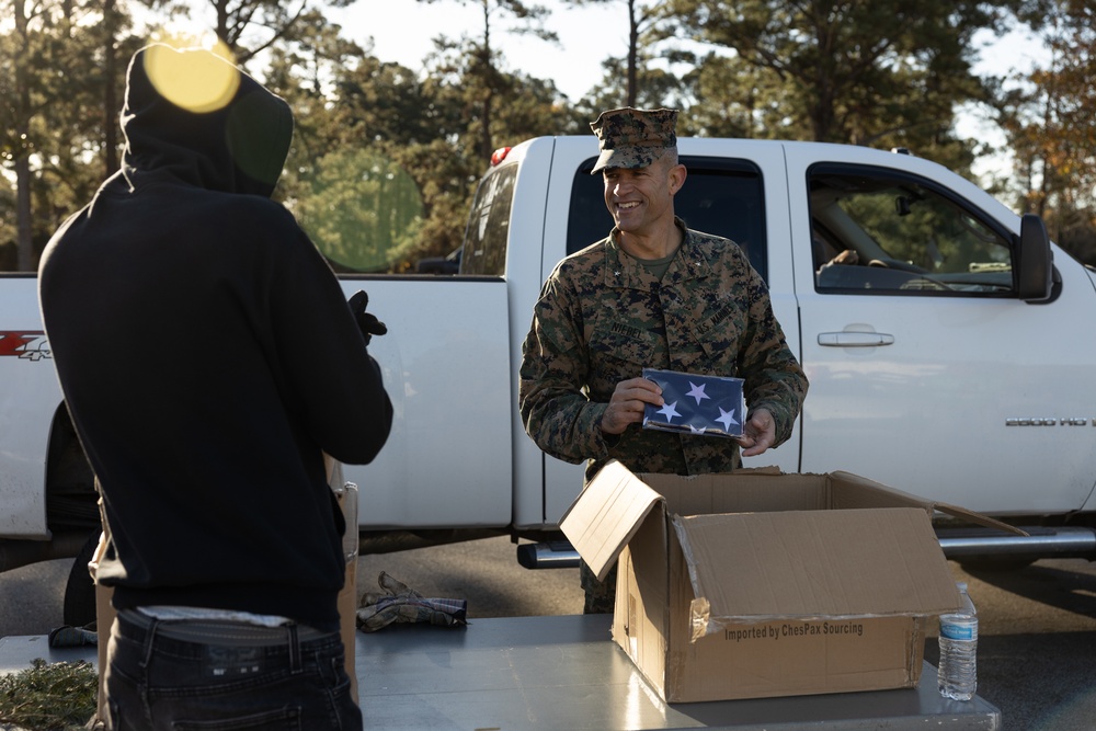 Trees for Troops spread Holiday Cheer on MCB Camp Lejeune