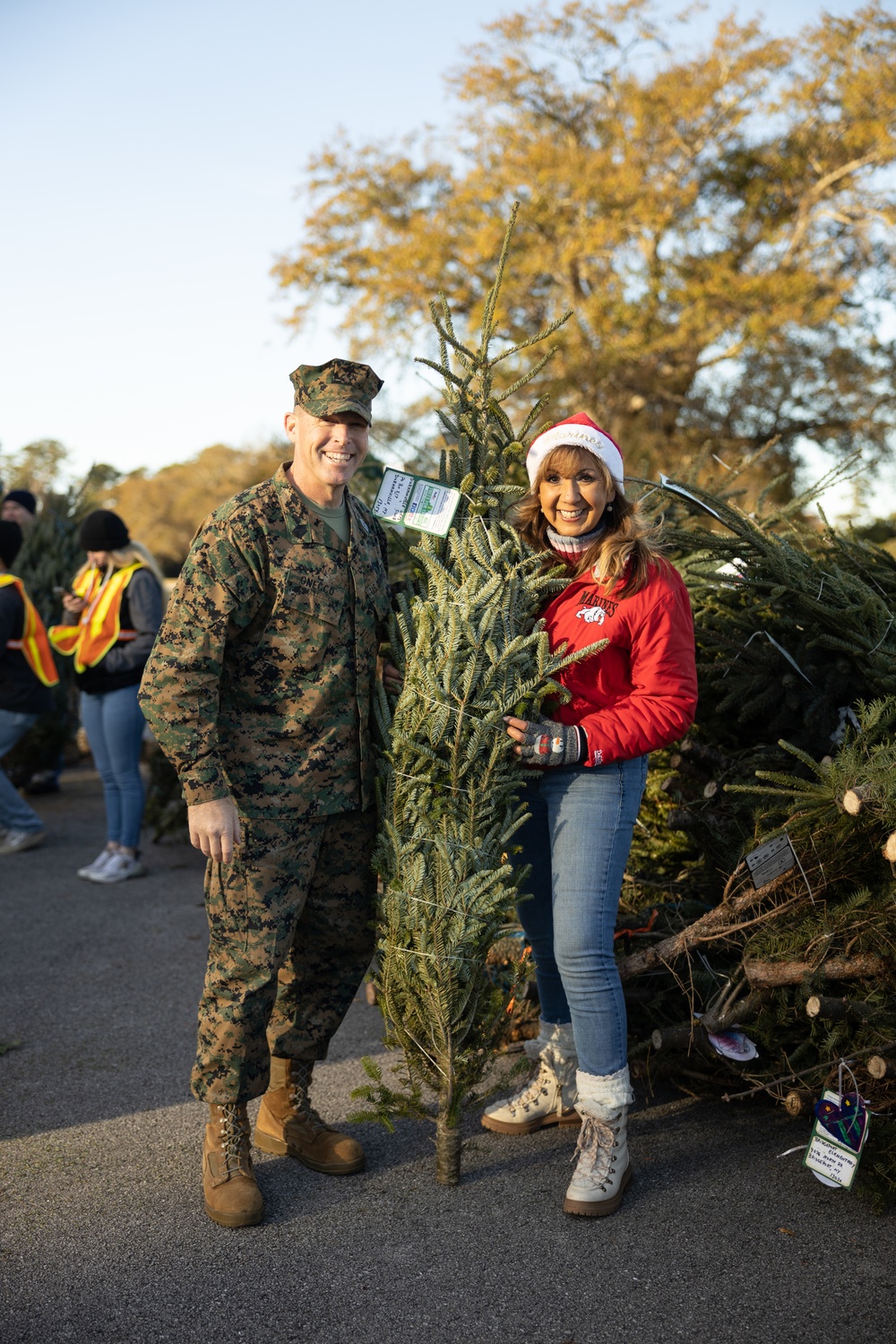 Trees for Troops spread Holiday Cheer on MCB Camp Lejeune