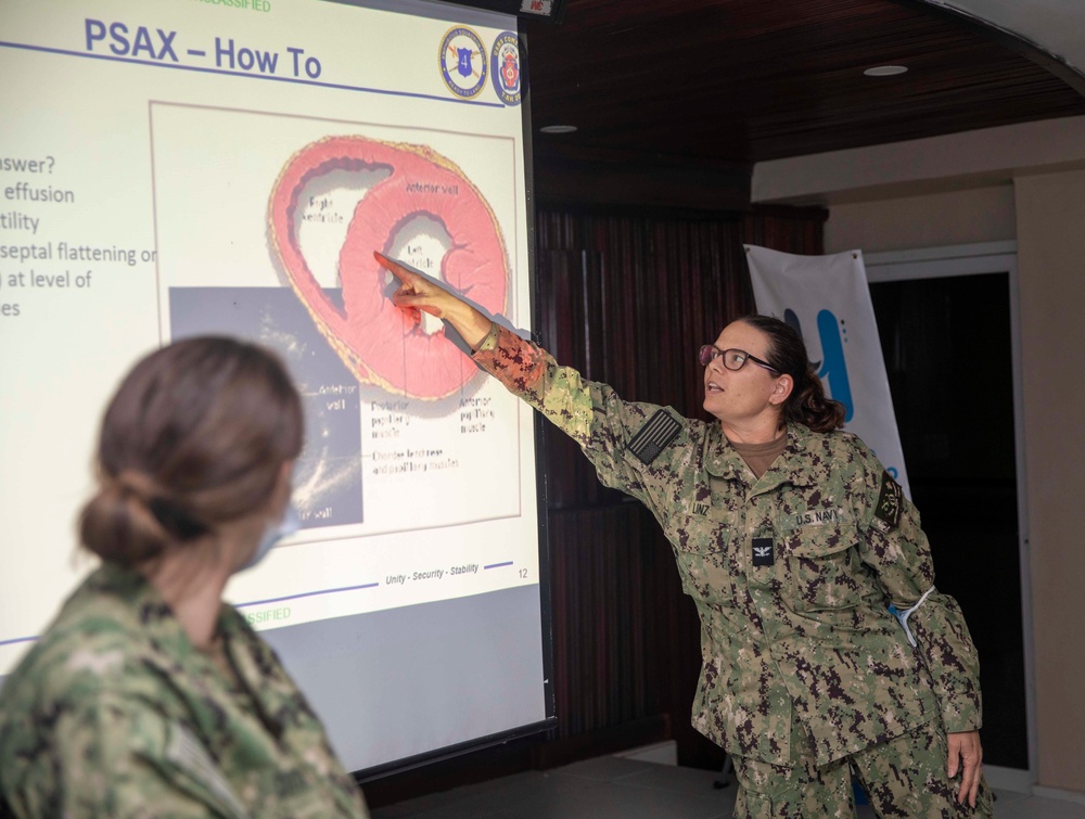 Comfort Sailors Hold Medical Trauma Symposium with Dr. Francisco E. Moscoso Puello Hospital