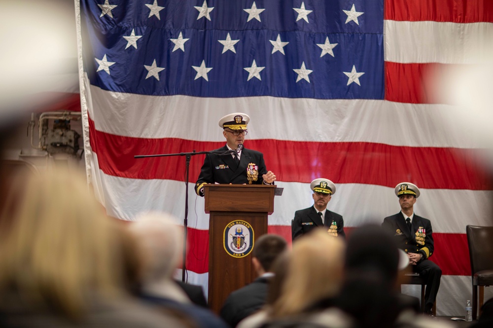 USS Bataan Holds Change of Command Ceremony