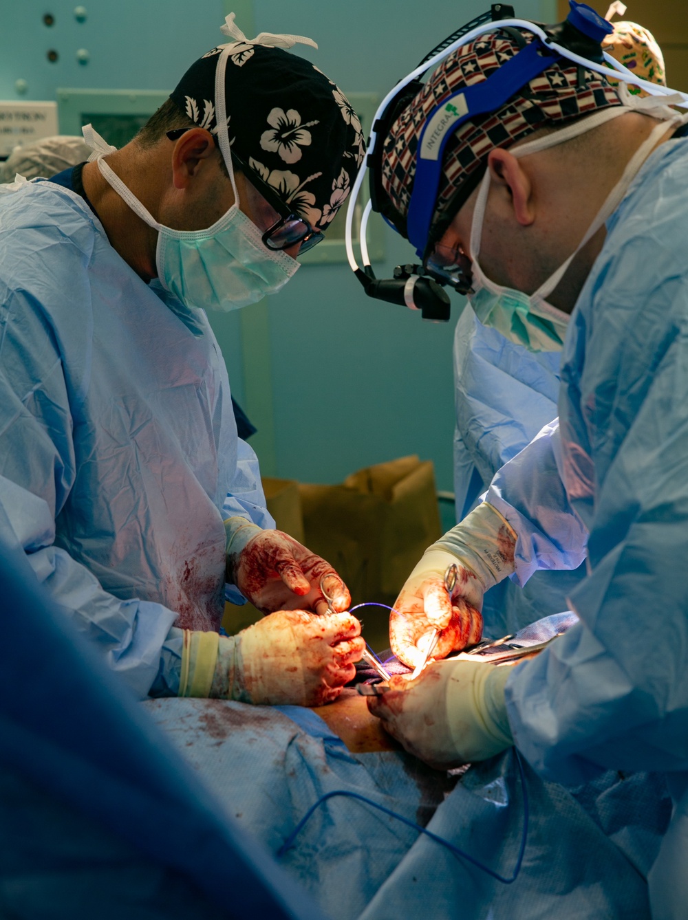 USNS COMFORT MEDICAL STAFF PERFORM PATIENT SURGERY, DOMINICAN REPUBLIC