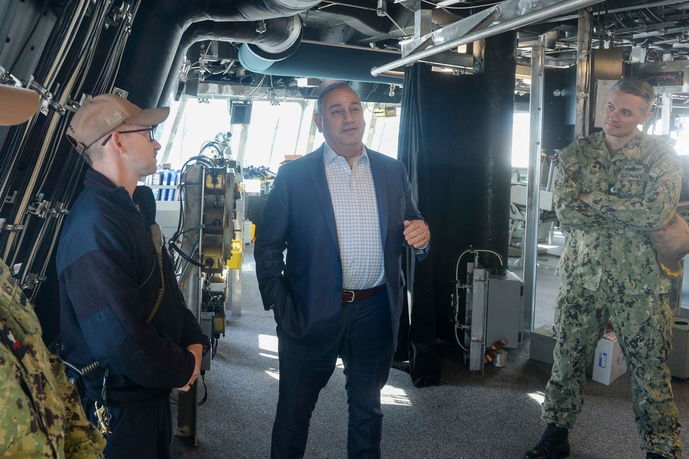 Under Secretary of Defense for Personnel and Readiness Visits USS Savannah (LCS 28)