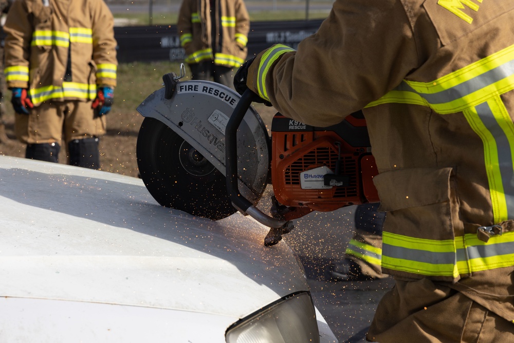 MWSS-472 Expeditionary Fire Rescue Platoon Train at Cherry Point