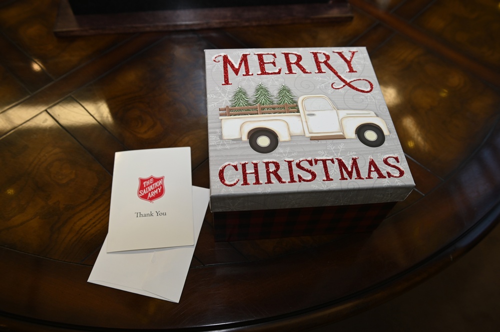 Salvation Army presents holiday cards for troops