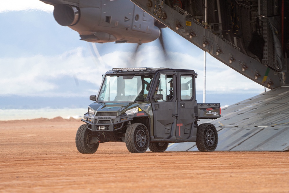 International air mobility crews attend Missouri based advanced tactics course
