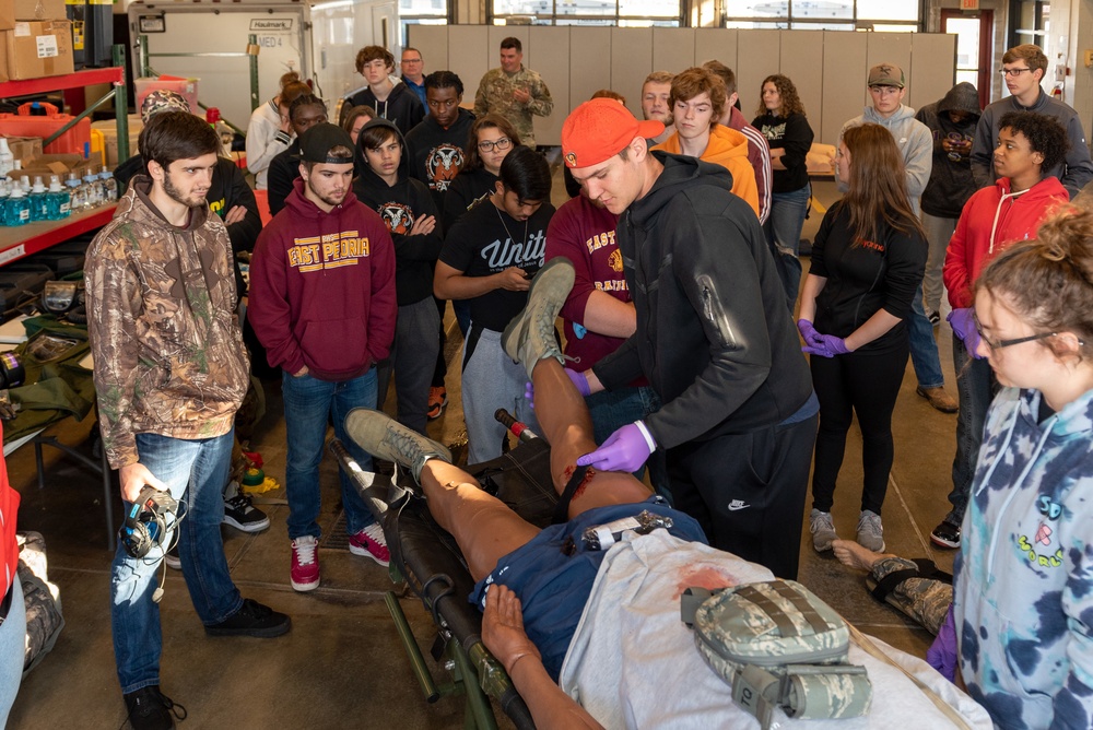 182nd Airlift Wing hosts career fair for Peoria-area high schoolers Oct. 27, 2022
