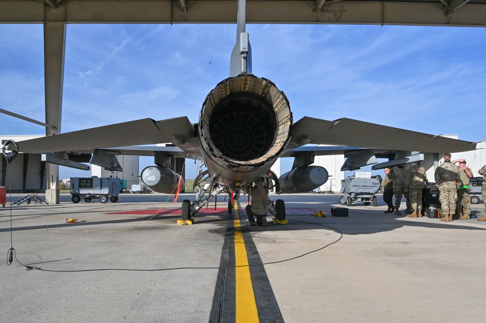 DCANG maintains F-16s to be ready for flight