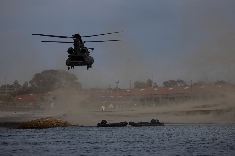 Recon Marines conduct helocast training during Steel Knight 23