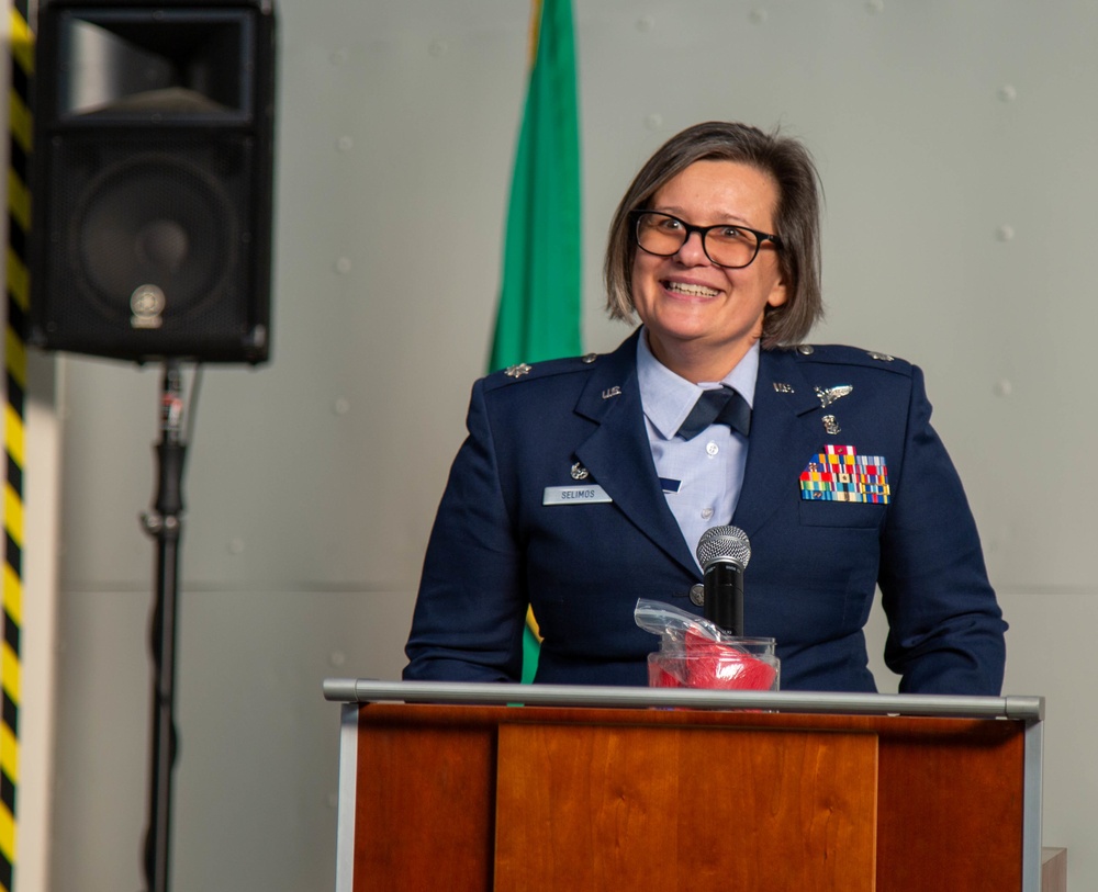 Selimos assumes command of 446th Aeromedical Staging Squadron