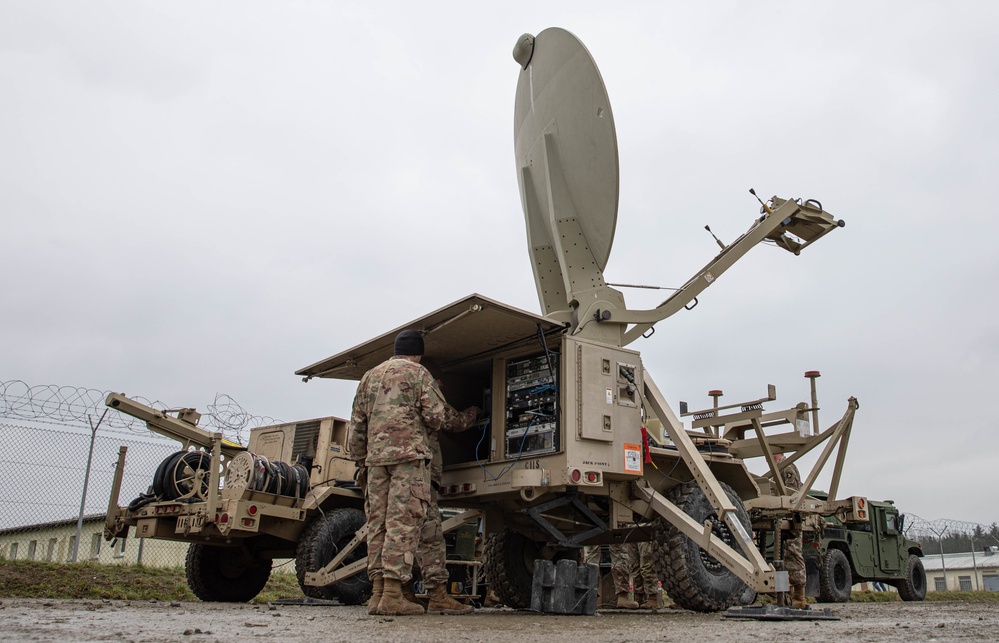 39th BEB Soldiers establish tactical internet