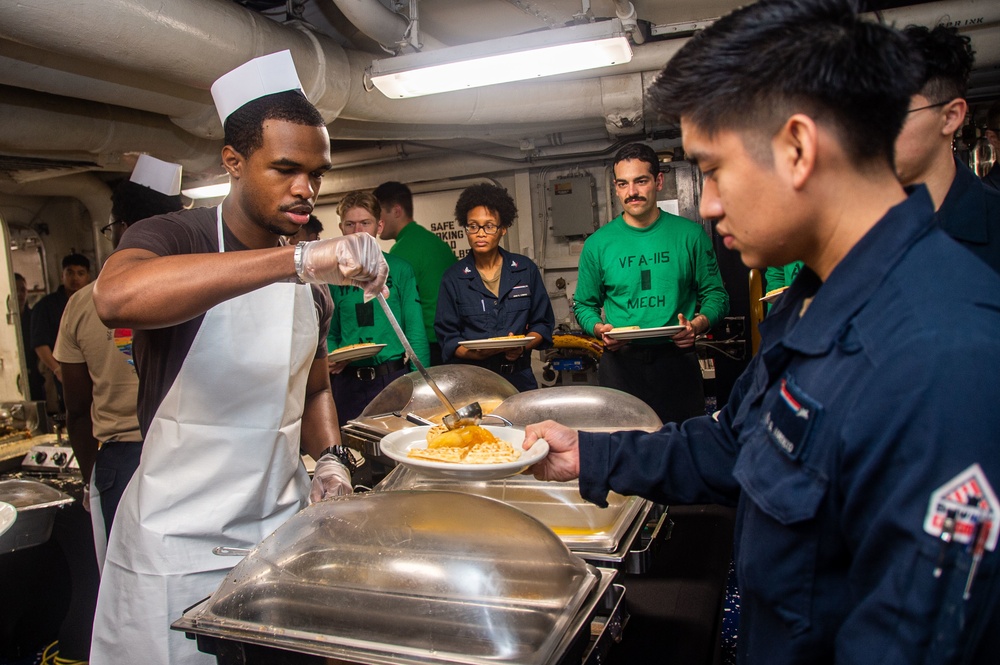 USS Ronald Reagan (CVN 76) daily operations