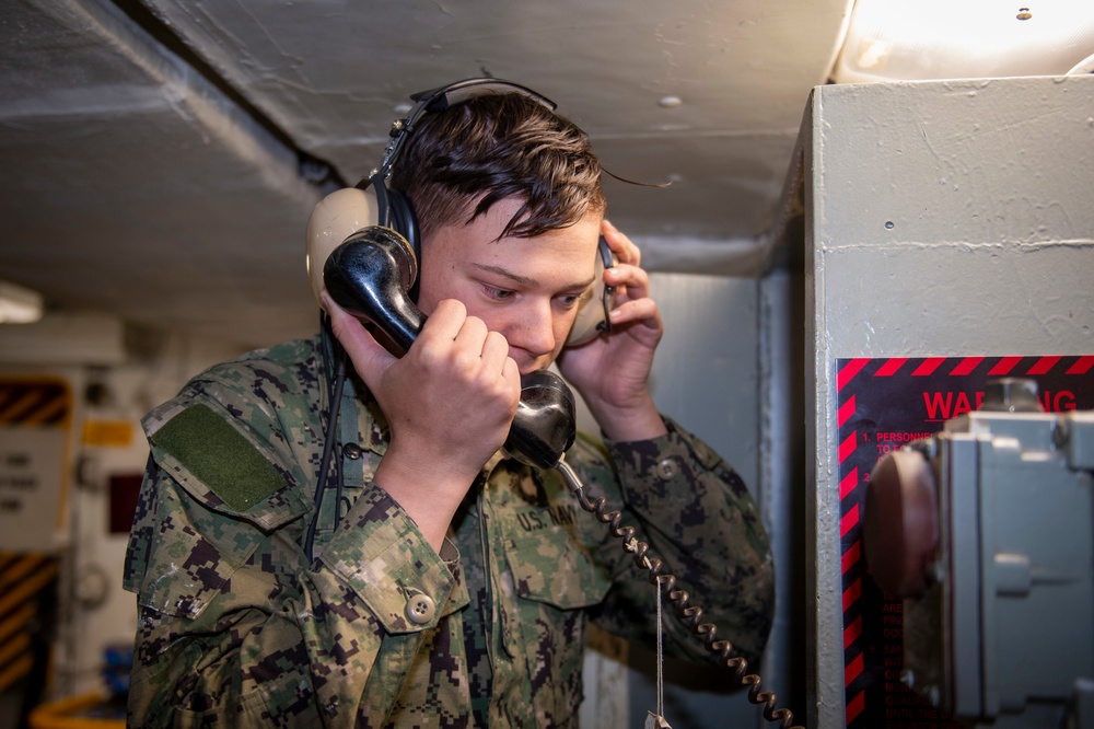 USS Carl Vinson (CVN 70) Sailors Work In-Port