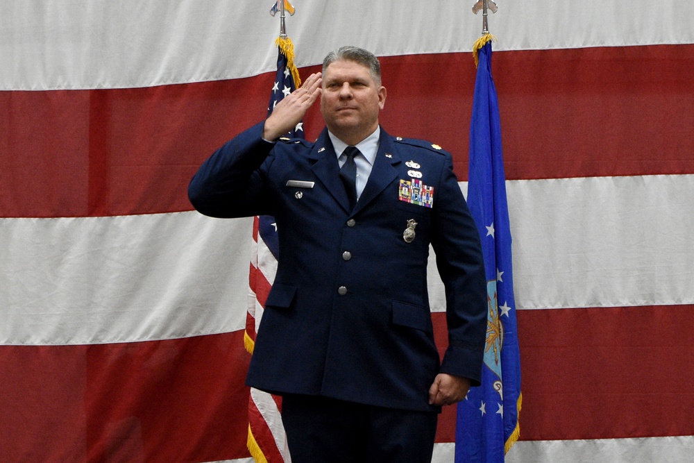 301st Fighter Wing Security Forces Squadron welcomes new commander