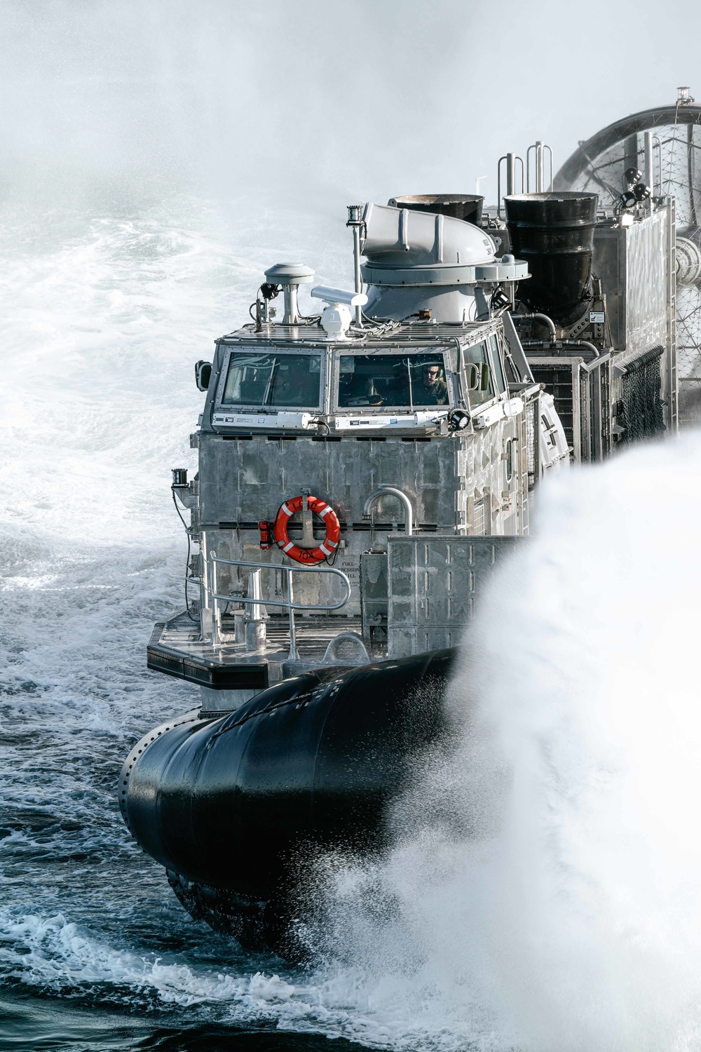 Kearsarge is Underway Conducting LCAC 100 Tests and Qualifications