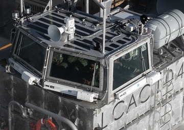 Kearsarge is Underway Conducting LCAC 100 Tests and Qualifications