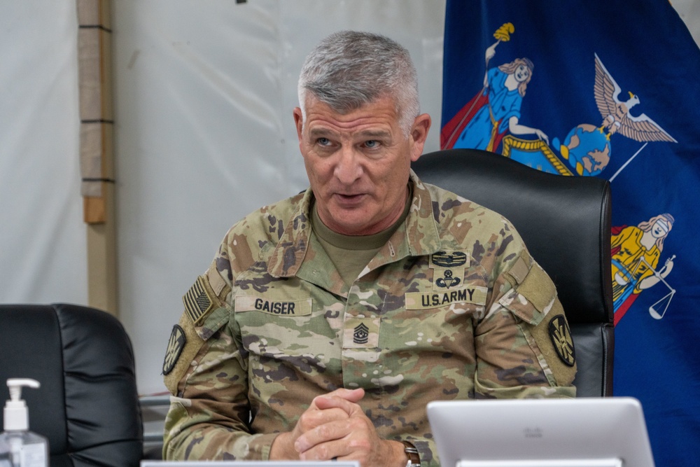 Command Sgt. Maj. Kevin Gaiser speaks to Senior Enlisted Advisors