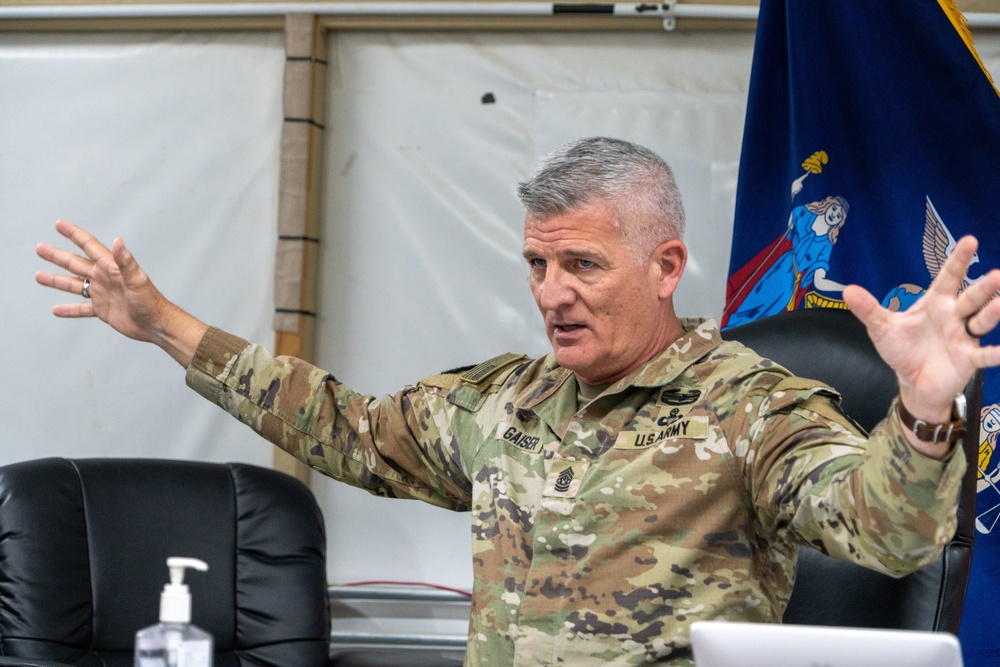 Command Sgt. Maj. Kevin Gaiser speaks to Senior Enlisted Advisors