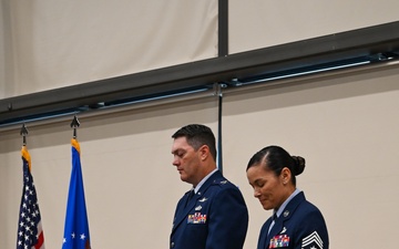960th CW command chief retires