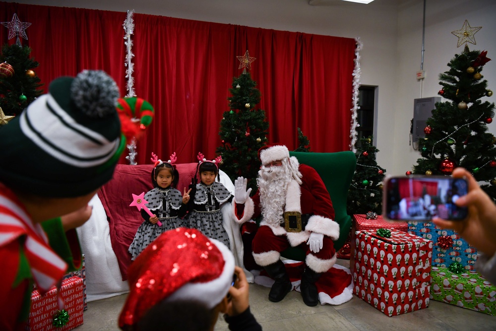 USAG Humphreys Holiday Tree Lighting Ceremony