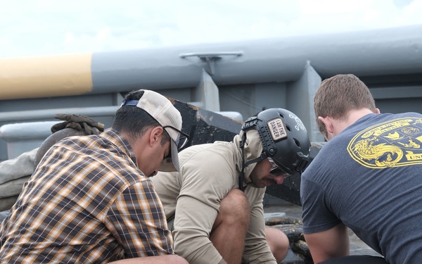 DPAA and MDSU Company 1-6 Conduct Dive Operations near Solomon Islands