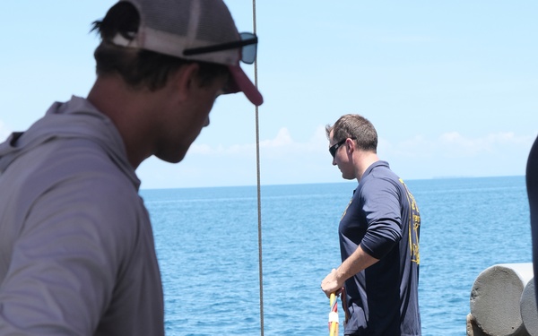 DPAA and MDSU Company 1-6 Conduct Dive Operations near Solomon Islands