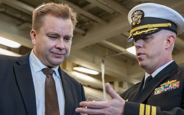 Finnish Minister of Defense visits USS Arlington in Norfolk on same day U.S. destroyer visits Helsinki