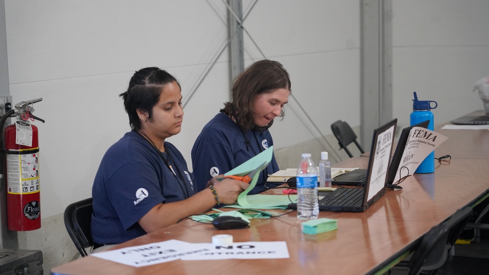 FEMA Corps Members Help set up Disaster Recovery Center in Sanibel Island