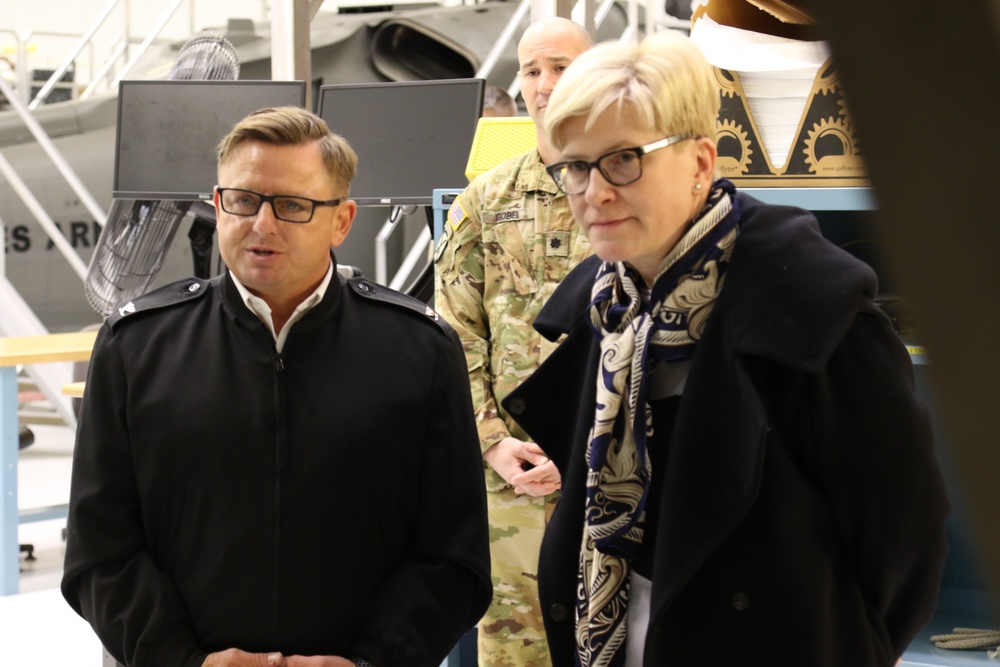 Lithuania Prime Minister visits Fort Indiantown Gap