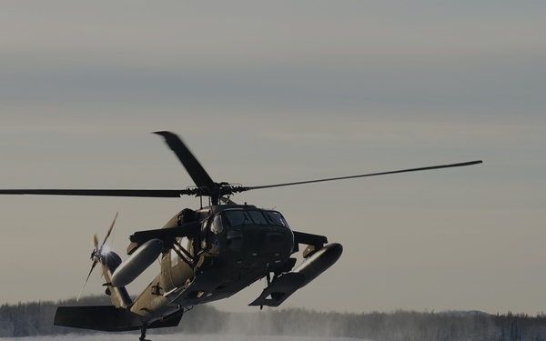 Alaska Army Guard Aviation unit supports UAA ROTC field training exercise