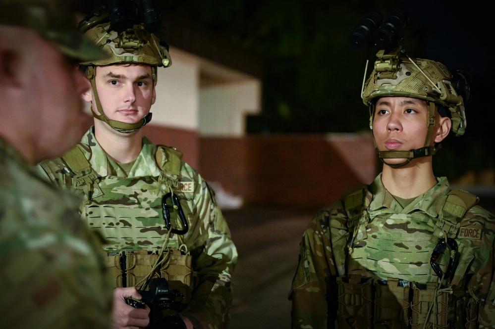 1 CTCS Airmen test night vision capabilities