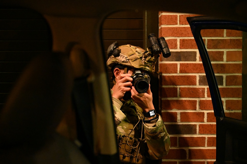 1 CTCS Airmen test night vision capabilities