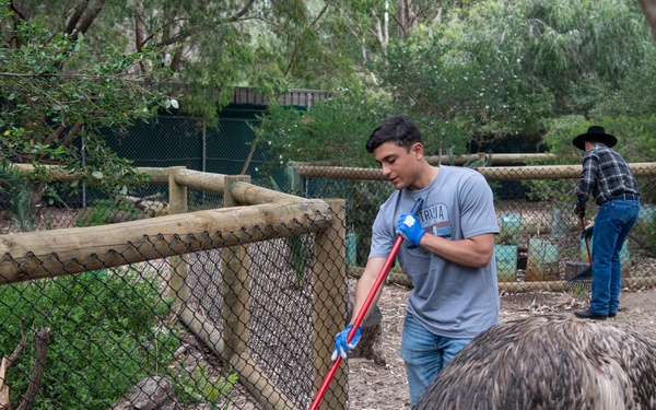 Sailors from the USS Mississippi (SSN 782) Volunteer in Australia