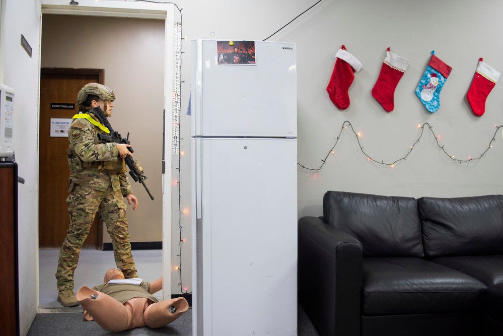 Staying razor sharp: 386 AEW conduct active shooter exercise to put training to the test