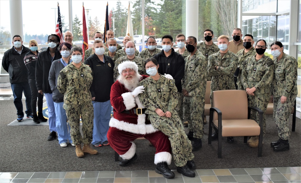 Annual Tree Lighting Shines for Those Deployed at Naval Hospital Bremerton