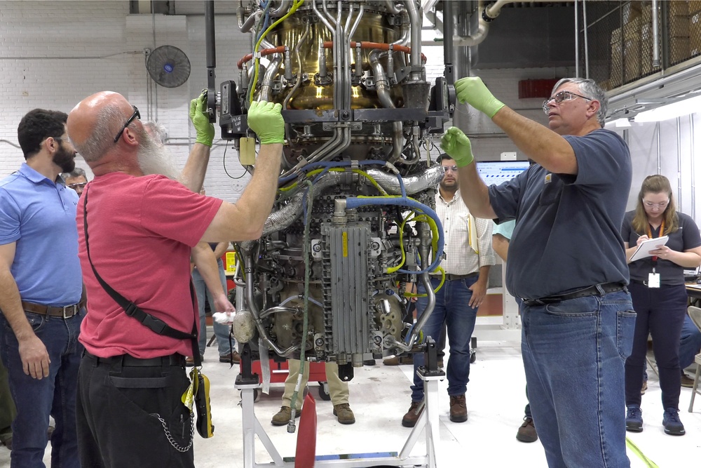 FRCE conducts test run of CH-53K engine disassembly