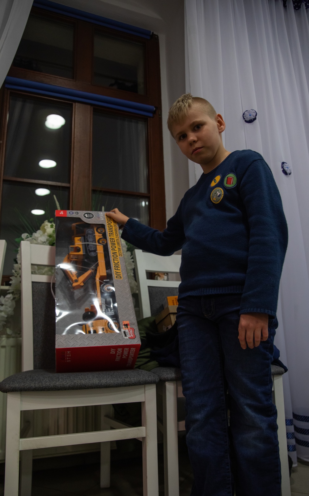 Toy Story: 1st Inf. Div. Soldiers Donate to Local Polish Orphanage