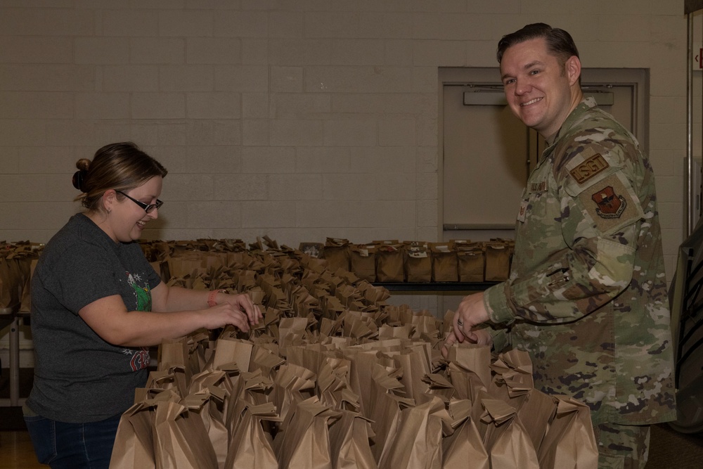Holloman first sergeants and spouses host holiday cookie drive