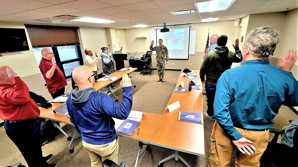 Garrison commander supports new team member onboarding process at Fort McCoy DHR