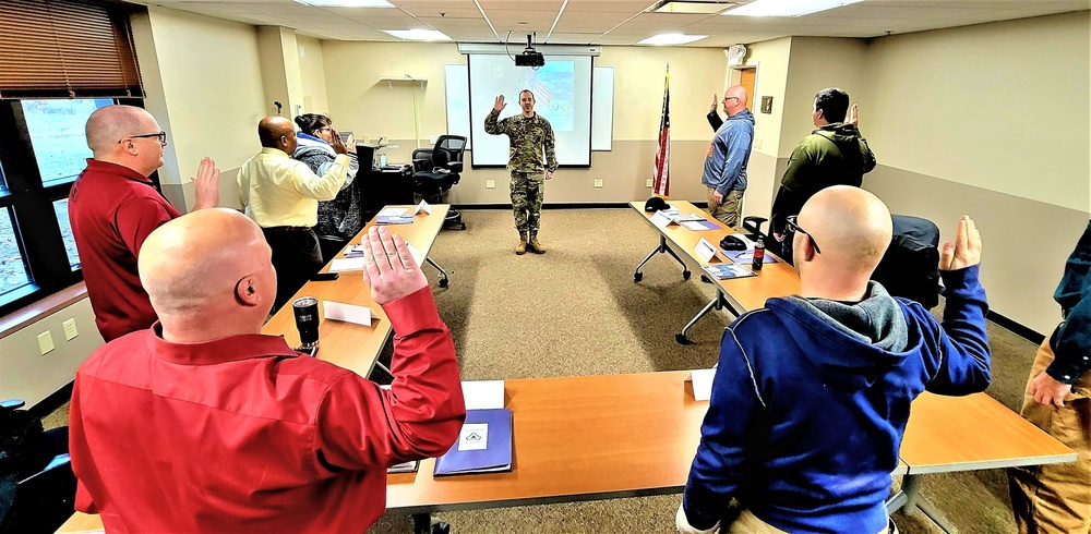 Garrison commander supports new team member onboarding process at Fort McCoy DHR