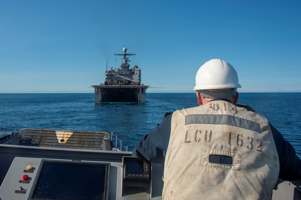 USS Harpers Ferry Participates in Steel Knight 23