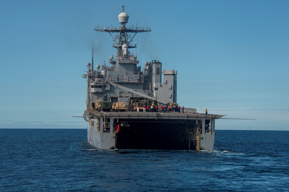 USS Harpers Ferry Participates in Steel Knight 23