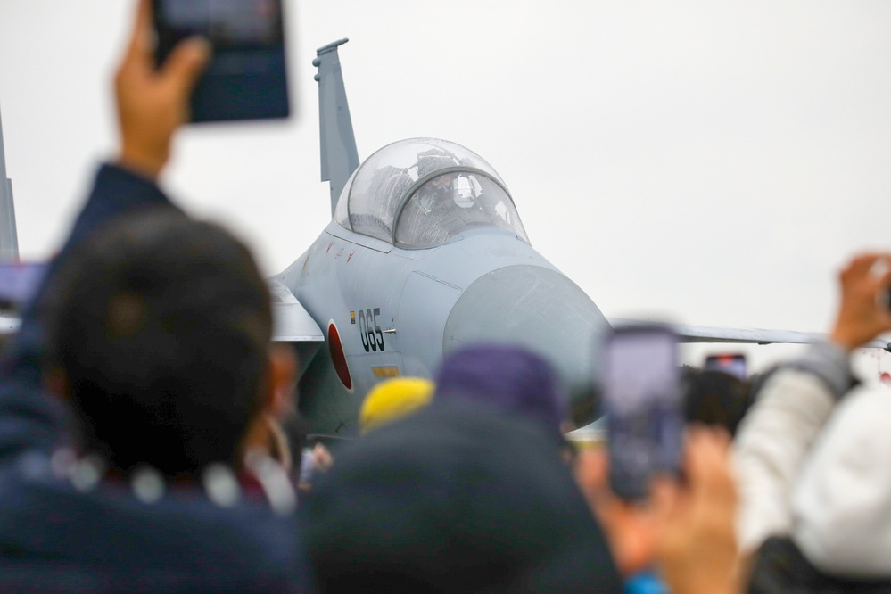 VMFA-312 participate in Nyutabaru Air Show