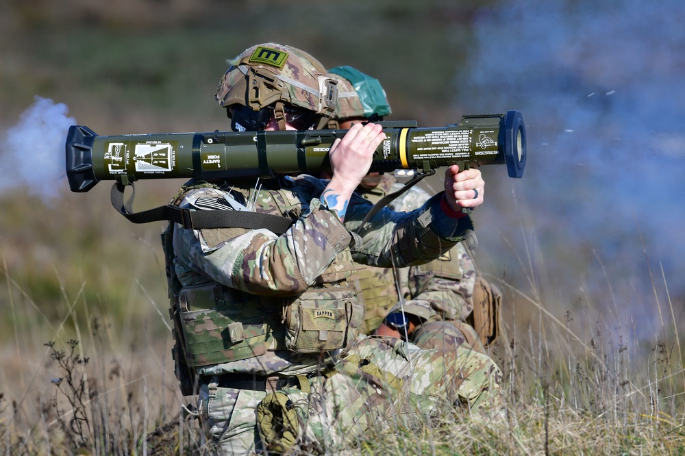 M136E1 AT4-CS confined space light anti-armor weapon training