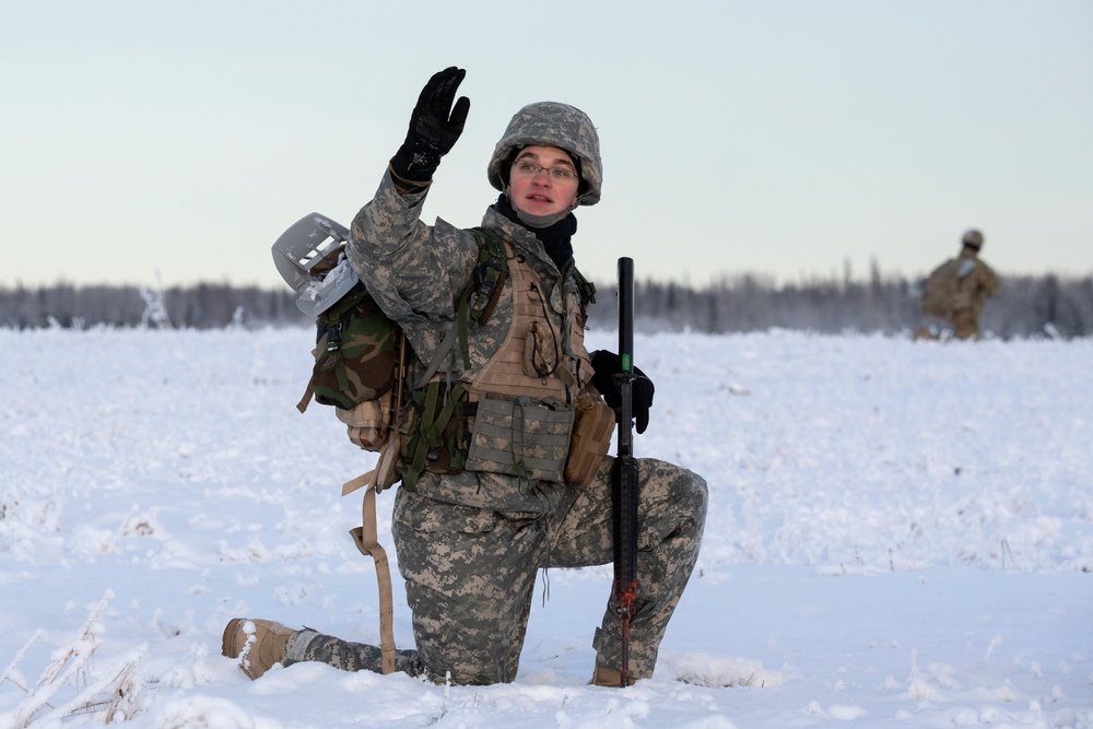 Alaska Army National Guard aviators support UAA Army ROTC field training exercise