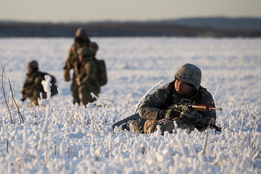 Alaska Army National Guard aviators support UAA Army ROTC field training exercise